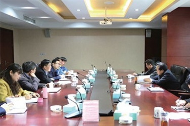 领导关怀 倍增德信体育奋斗动力