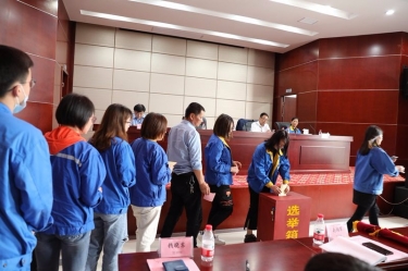 德信体育工会第七届会员代表大会圆满举行