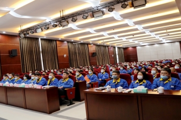 前景广阔 未来可期 | 德信体育隆重召开2021年度总结表彰大会