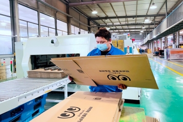 助力守“沪”，同心抗“疫”|  平湖景包高质、保量赶制上海民生保障物资的配套纸箱