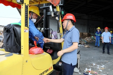 致敬高温下的汗水与热血！