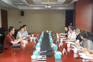 江山市委副书记、市长徐明峰率队赴德信体育调研