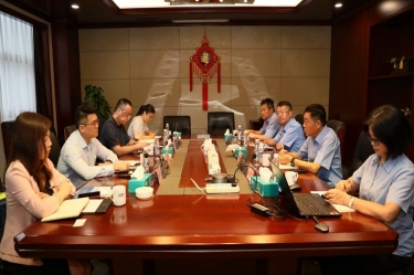 中国进出口银行浙江省分行行长彭豪一行莅临德信体育开展银企高层会谈活动